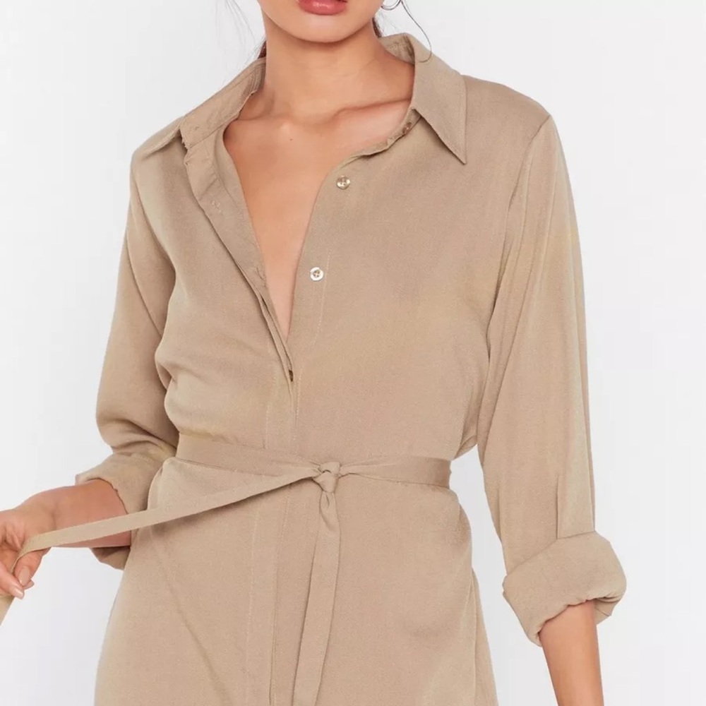 Long sleeve Nasty Gal Loose Midi Dress Tan Beige Color Size 6 Belted Waist